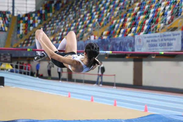 Istanbul Turquía Febrero 2018 Atleta Indefinido Saltando Alto Durante Campeonato — Foto de Stock