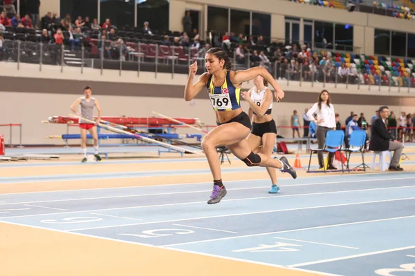 Istanbul Türkei Februar 2018 Leichtathleten Laufen Meter Hürden Bei Türkischen — Stockfoto