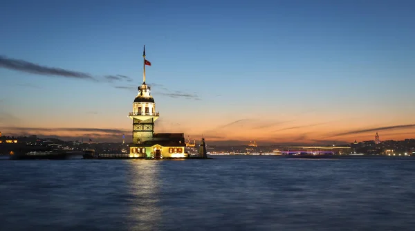 Torre Doncellas Estrecho Del Bósforo Ciudad Estambul Turquía — Foto de Stock