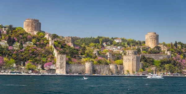 İstanbul 'un Boğaz Kıyısındaki Rumeli Şatosu, Türkiye
