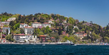 İstanbul 'un İstanbul İlçesinin Boğaz Tarafındaki Binalar