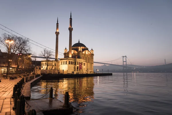 Mesquita Buyuk Mecidiye Distrito Ortakoy Cidade Istambul Turquia — Fotografia de Stock