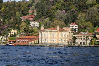 İstanbul 'un İstanbul İlçesinin Boğaz Tarafındaki Binalar