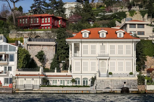 İstanbul 'un İstanbul İlçesinin Boğaz Tarafında Bina