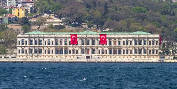 Palacio Ciragan Ortakoy Estambul Turquía — Foto de Stock