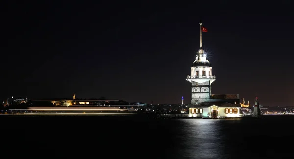 Πύργος Των Παρθένων Στο Στενό Του Βοσπόρου Κωνσταντινούπολη Τουρκία — Φωτογραφία Αρχείου