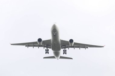 Istanbul, Türkiye - 04 Mart 2018: Türk Hava Yolları'nın Airbus A330-Istanbul Atatürk Havaalanına iniş 202 (Cn 901). Senin 328 filo büyüklüğü ve 302 hedefleri Türkiye'nin bayrak taşıyıcı