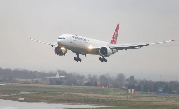 Istanbul Turkiet Mars 2018 Turkish Airlines Boeing 777 3U8Er 42097 — Stockfoto