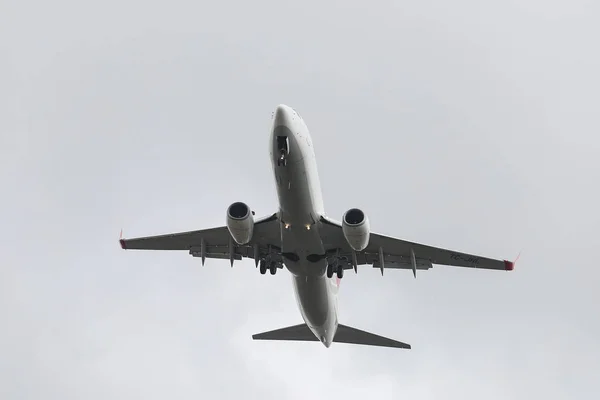 Κωνσταντινούπολη Τουρκία Μαρτίου 2018 Προσγείωση Boeing 737 8F2 40976 Turkish — Φωτογραφία Αρχείου