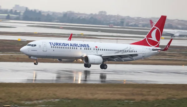 Stambuł Turcja Marca 2018 Turkish Airlines Lądowania Boeinga 737 8F2 — Zdjęcie stockowe