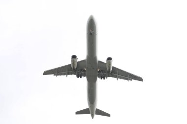 Istanbul, Türkiye - 04 Mart 2018: Türk Hava Yolları'nın Airbus A321-Istanbul Atatürk Havaalanına iniş 231 (Cn 2999). Senin 328 filo büyüklüğü ve 302 hedefleri Türkiye'nin bayrak taşıyıcı