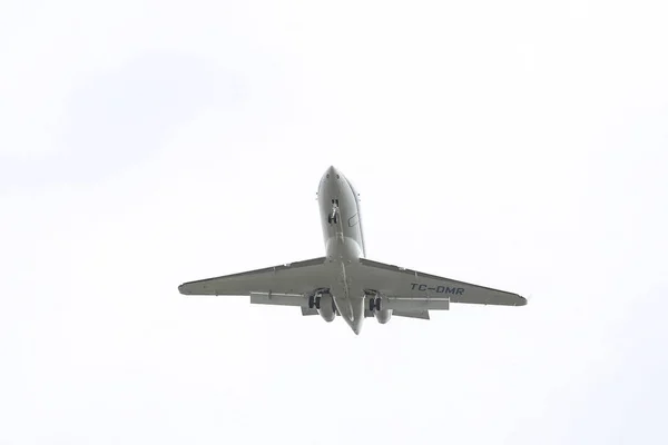 土耳其伊斯坦布尔 2018年3月04日 国际篮联航空小贩 Beechcraft 900Xp 登陆伊斯坦布尔阿塔蒂尔克机场 — 图库照片