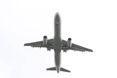 Istanbul, Türkiye - 04 Mart 2018: Türk Hava Yolları'nın Airbus A321-Istanbul Atatürk Havaalanına iniş 231 (Cn 2999). Senin 328 filo büyüklüğü ve 302 hedefleri Türkiye'nin bayrak taşıyıcı