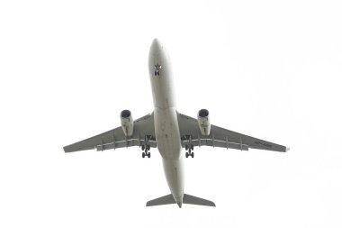 Istanbul, Türkiye - 04 Mart 2018: Suudi Arabistan hava yolları'nın Airbus A330-Istanbul Atatürk Havaalanına iniş 343e (Cn 1743). Suudi 198 filo büyüklüğü ve 89 hedefleri vardır