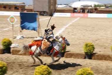 Istanbul, Türkiye - 12 Mayıs 2018: Japon Yabusame gösteri sırasında Etnospor Kültür Festivali
