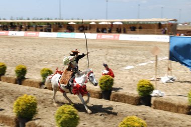 Istanbul, Türkiye - 12 Mayıs 2018: Japon Yabusame gösteri sırasında Etnospor Kültür Festivali