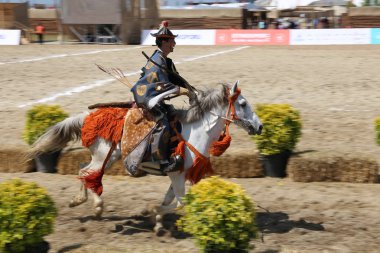 Istanbul, Türkiye - 12 Mayıs 2018: Japon Yabusame gösteri sırasında Etnospor Kültür Festivali
