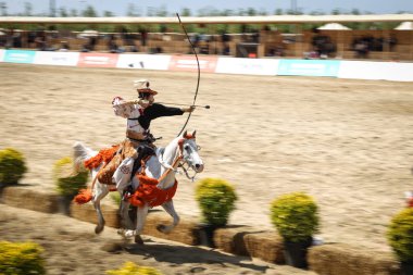 Istanbul, Türkiye - 12 Mayıs 2018: Japon Yabusame gösteri sırasında Etnospor Kültür Festivali