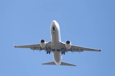 Istanbul, Türkiye - 10 Mart 2018: Türk Hava Yolları Boeing 737-8f2 (Cn 34418) açılış Istanbul Ataturk Havaalanı'na. Senin 328 filo büyüklüğü ve 302 hedefleri Türkiye'nin bayrak taşıyıcı