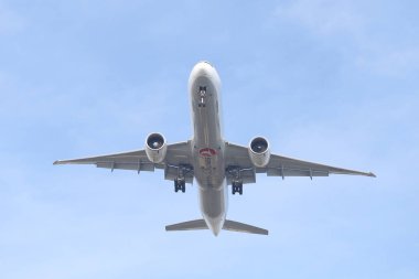 Istanbul, Türkiye - 10 Mart 2018: Türk Hava Yolları Boeing 777-3f2er (Cn 44129) açılış Istanbul Ataturk Havaalanı'na. Senin 328 filo büyüklüğü ve 302 hedefleri Türkiye'nin bayrak taşıyıcı