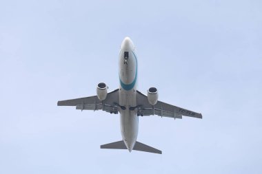 Istanbul, Türkiye - 10 Mart 2018: Tailwind Airlines Boeing 737-4q8 (Cn 25108) açılış Istanbul Ataturk Havaalanı'na. Tailwind Havayolları var 5 filo büyüklüğü ve 40'tan fazla yerler
