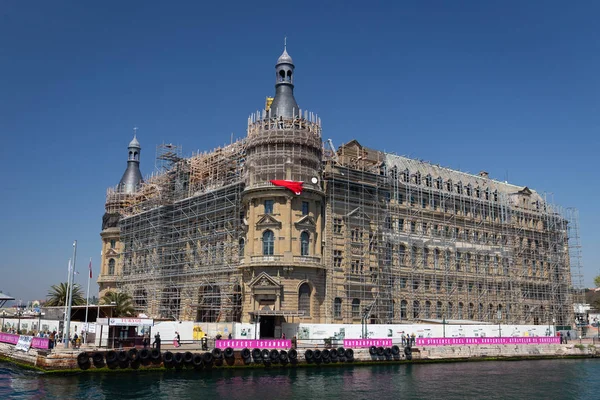 Istanbul Türkiye Nisan 2018 Haydarpaşa Tren Stasyonu Çatı Yangından Sonra — Stok fotoğraf