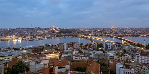 Мост Метро Golden Horn Халич Стамбуле Турция — стоковое фото
