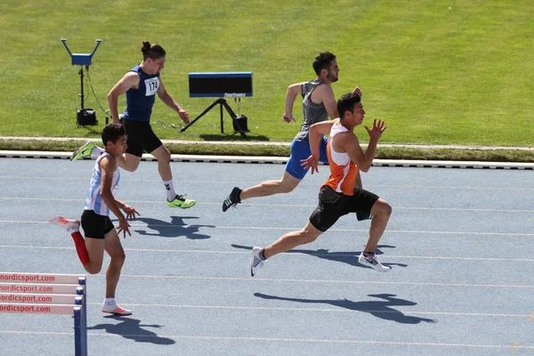 土耳其伊斯坦布尔 2018年6月02日 在土耳其田径 U18 锦标赛上赛跑的运动员 — 图库照片