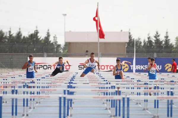Istanbul Türkei Juni 2018 Leichtathleten Laufen 110 Meter Hürden Bei — Stockfoto