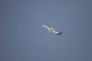 Istanbul, Türkiye - 09 Haziran 2018: Olympic Air Bombardier Dash 8 Q400 Istanbul Atatürk havaalanından alır (Cn 4267). Olimpiyat Hava 12 filo büyüklüğü ve 31 hedefleri vardır