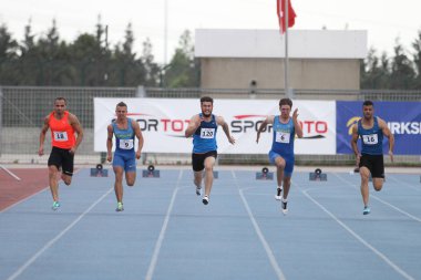 Istanbul, Türkiye - Haziran 10, 2018:73. Cezmi veya Kupası sırasında çalışan sporcular