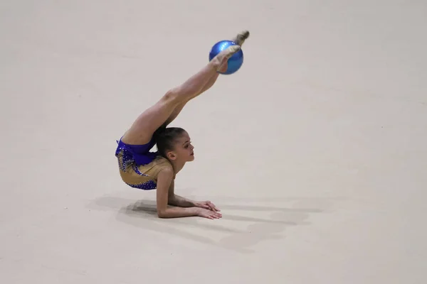Istanbul Turecko Června 2018 Neznámý Gymnastka Provádí Během Rytmické Cup — Stock fotografie