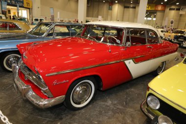 Istanbul, Türkiye - 01 Temmuz 2018: Plymouth ekran Istanbul Klasik Otomobil Festivali