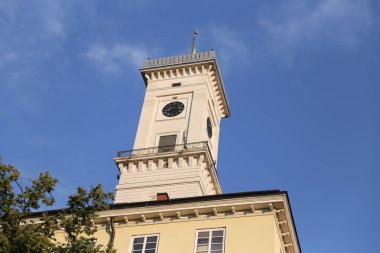 Saat Kulesi Lviv City Hall Ukrayna içinde