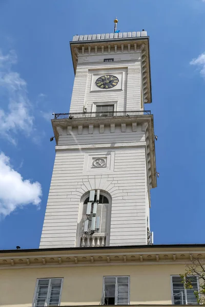 Reloj Torre Del Ayuntamiento Lviv Ucrania — Foto de Stock