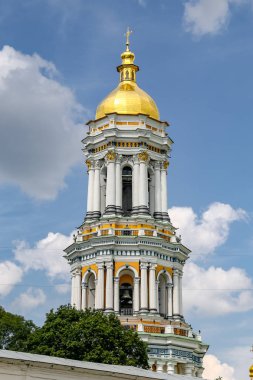 Ukrayna Kiev şehrindeki Büyük Lavra Çan Kulesi
