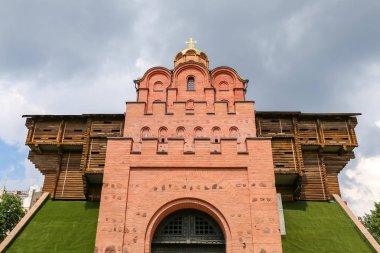 Ukrayna 'nın Kiev şehrindeki Golden Gate cephesi