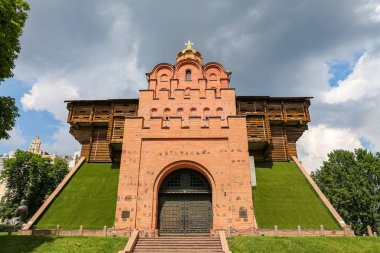 Ukrayna 'nın Kiev şehrindeki Golden Gate cephesi