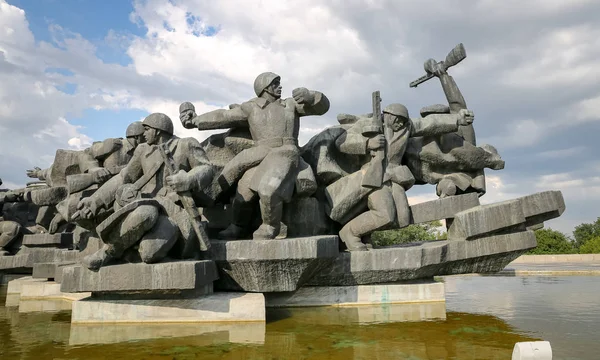 Старый Военный Памятник Киеве — стоковое фото