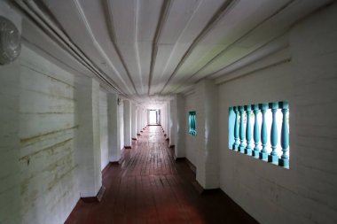 Ukrayna 'daki Mağara Kiev Manastırı' ndaki tünel.