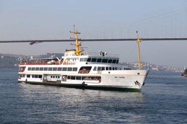 Istanbul, Türkiye - 22 Temmuz 2018: Samsung boğaz çapraz Continental yüzme Yarışması Boğaz boyunca feribot ile başlangıç noktası olacak yüzücüler.