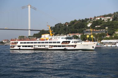 Istanbul, Türkiye - 22 Temmuz 2018: Samsung boğaz çapraz Continental yüzme Yarışması Boğaz boyunca feribot ile başlangıç noktası olacak yüzücüler.