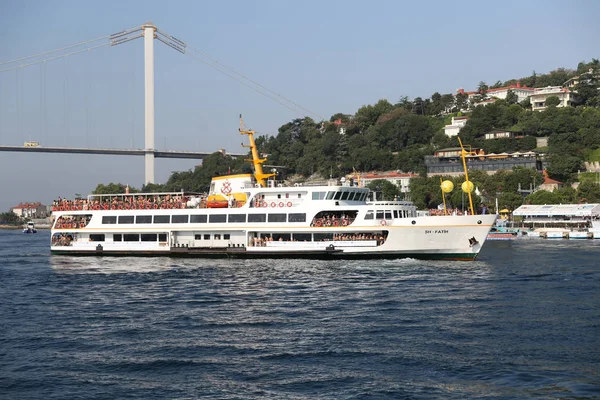 Istanbul Turkey July 2018 Swimmers Going Start Point Ferry Samsung — Stock Photo, Image