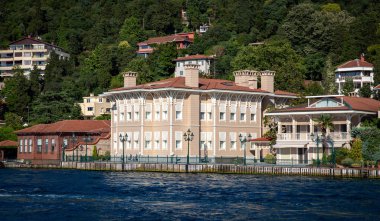 İstanbul 'un İstanbul İlçesinin Boğaz Tarafındaki Binalar