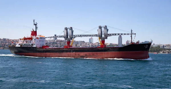 Statek Towarowy Przewożący Towary Między Portami — Zdjęcie stockowe