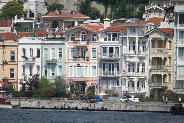 Edificios Bósforo Lado Del Estrecho Estambul Turquía — Foto de Stock