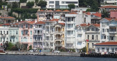 İstanbul 'un İstanbul İlçesinin Boğaz Tarafındaki Binalar