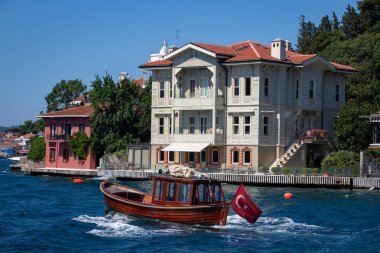 İstanbul 'un İstanbul İlçesinin Boğaz Tarafındaki Binalar