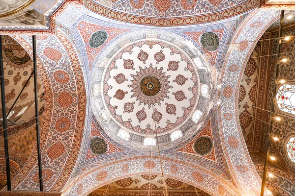 Istanbul Türkiye Temmuz 2018 Dome Sultanahmet Mavi Camii Istanbul Içi — Stok fotoğraf