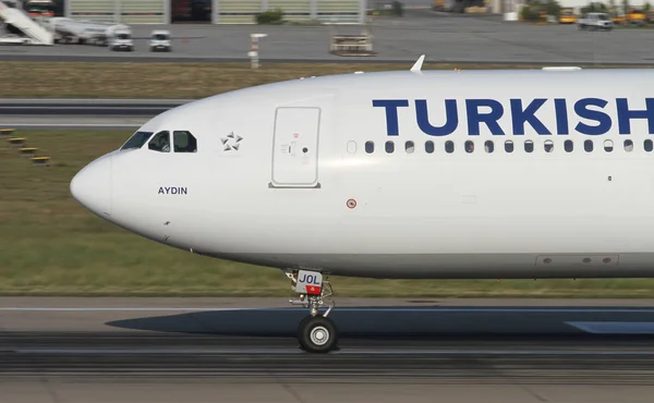 Istanbul Turquia Agosto 2018 Turkish Airlines Airbus A330 303 1644 — Fotografia de Stock